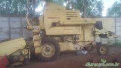 Colheitadeira New Holland 1530