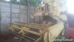 Colheitadeira New Holland 1530